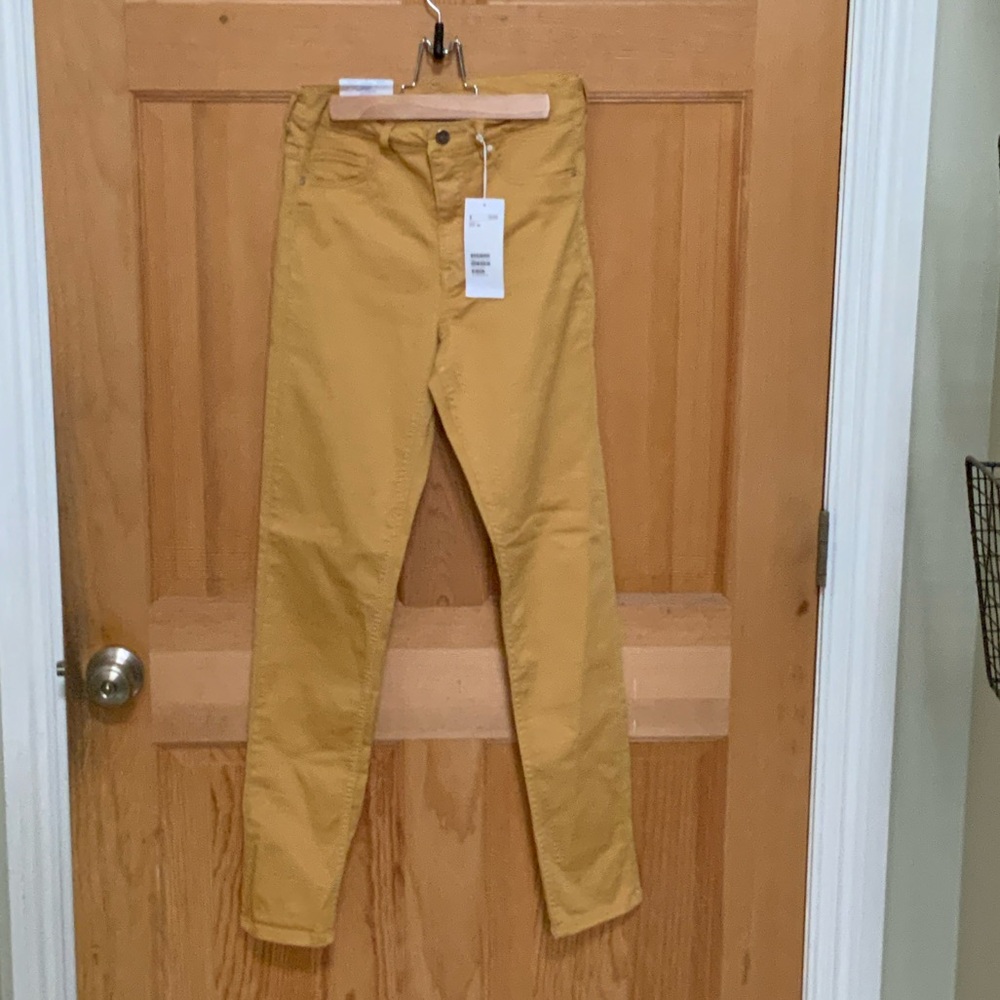 H&M Mustard Yellow Straight Leg Jeans